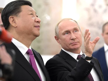 Przywódca Chin Xi Jinping i prezydent Rosji Władimir Putin