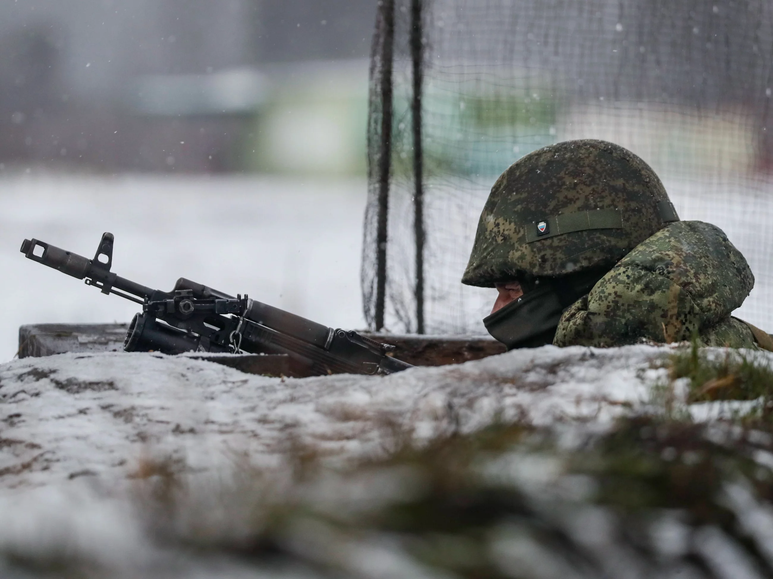 Ćwiczenia zmobilizowanych, rosyjskich żołnierzy, zdjęcie ilustracyjne