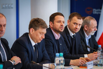 Rafał Trzaskowski na posiedzeniu Gabinetu Cieni PO
