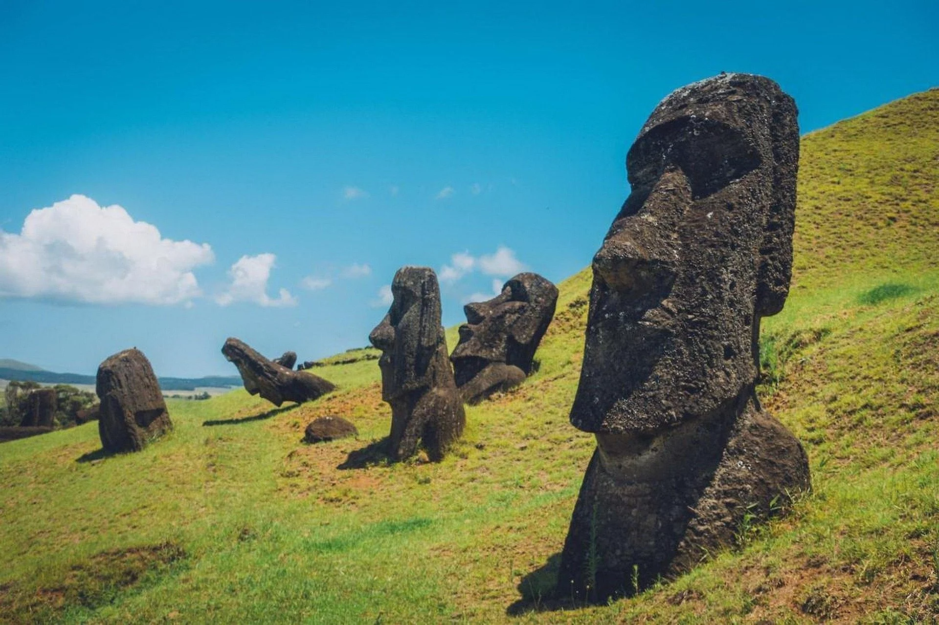 Wyspa Wielkanocna (Rapa Nui), posągi moai