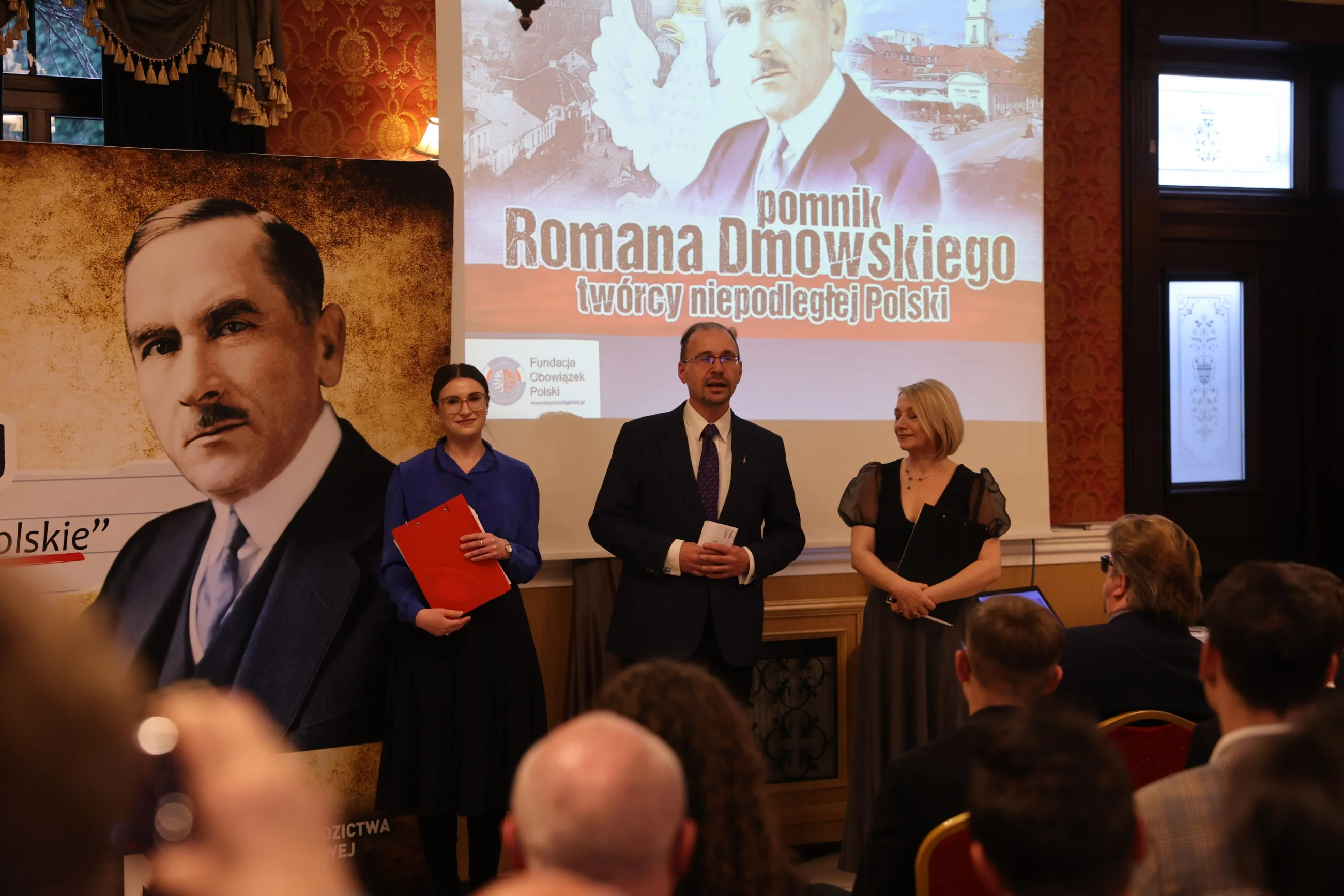 Relacja z GALI XIII Ogólnopolskiego Konkurs Wiedzy Patriotycznej o Romanie Dmowskim