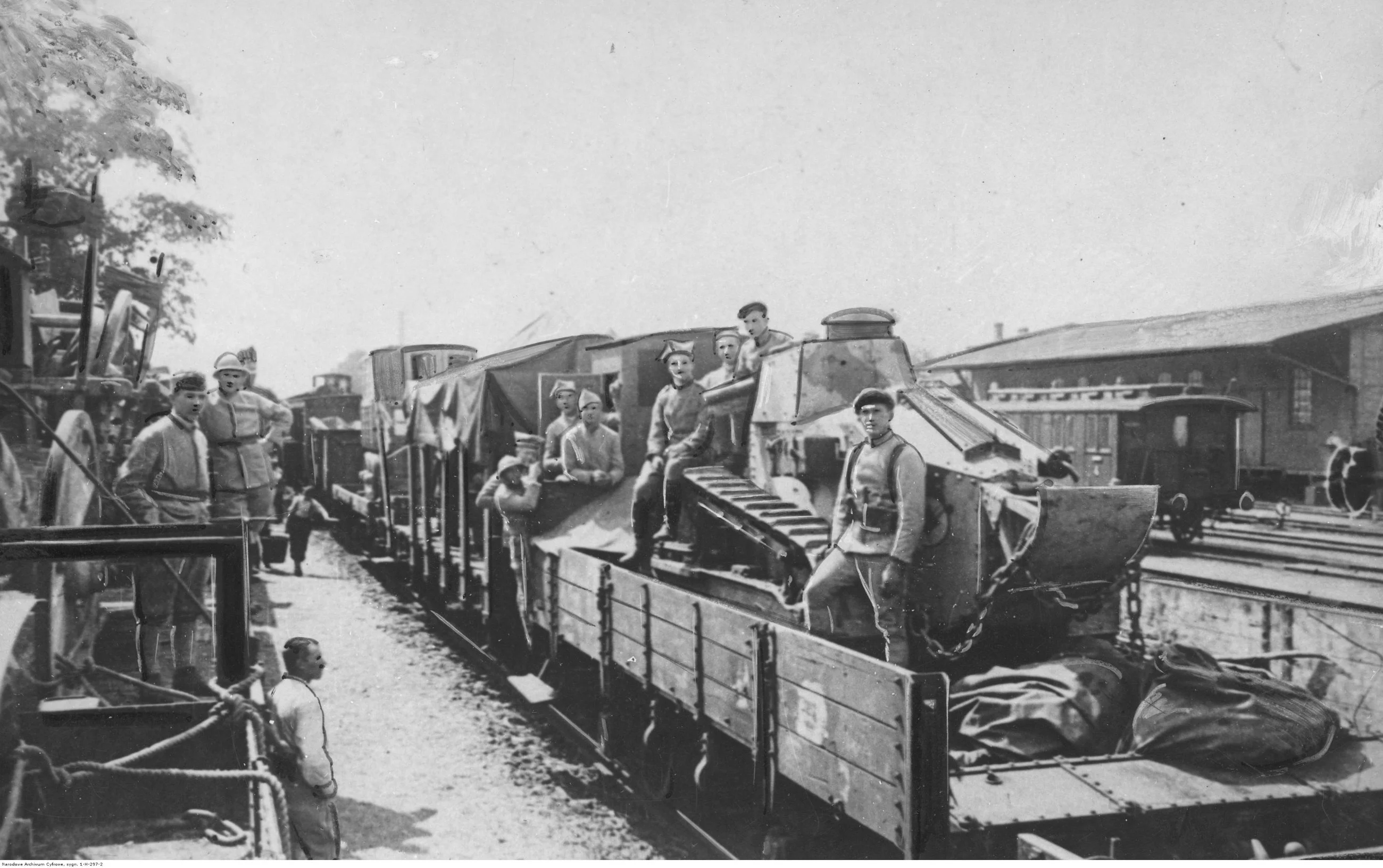 Transport oddziałów armii gen Hallera z Francji do Polski - czołg Renault FT