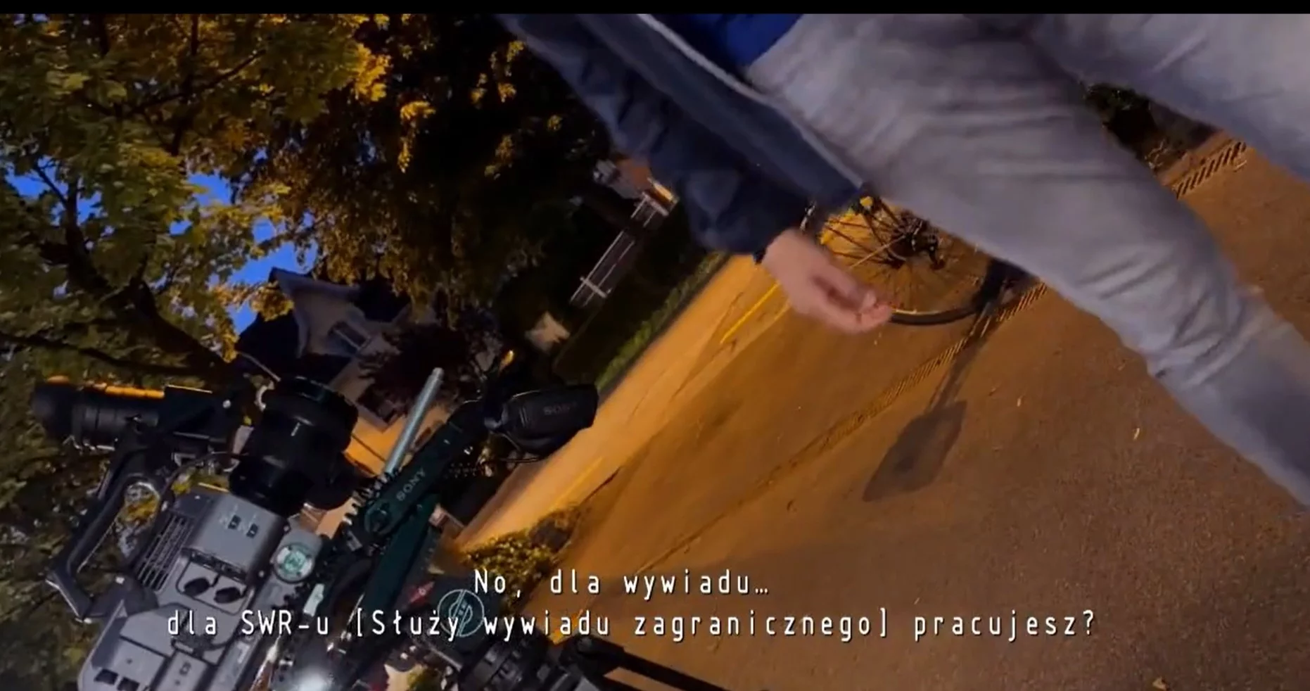 Serial "Reset". Rachoń przed siedzibą spółki Nord Stream