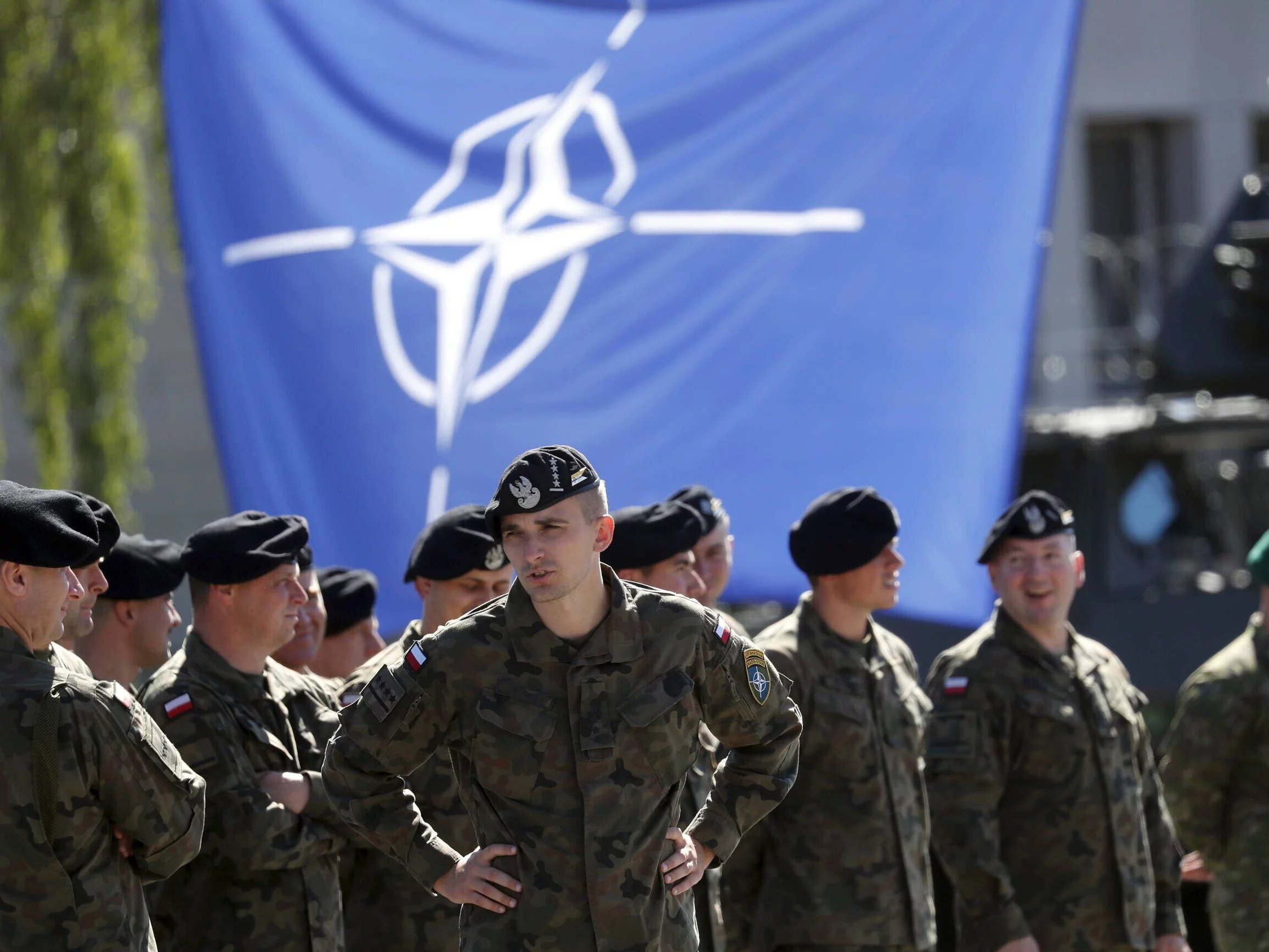 Reuters: NATO nie traktuje wtargnięcia dronów do Polski jako ataku