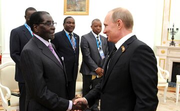 Robert Mugabe z Władimirem Putinem, 10 maja 2015 r.