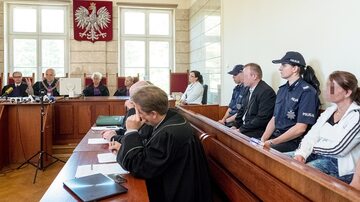 Rodzice Szymona z Będzina na sali sądowej. 2017 rok