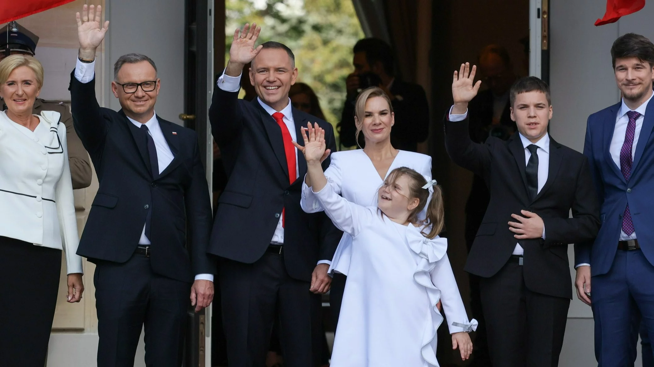Rodzina Nawrockich po przeprowadzce. "Remont niemal zakończony"