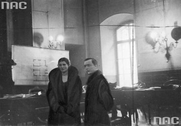 Rok 1933. Mieczysław Ettinger z Ritą Gorgonową podczas jej procesu