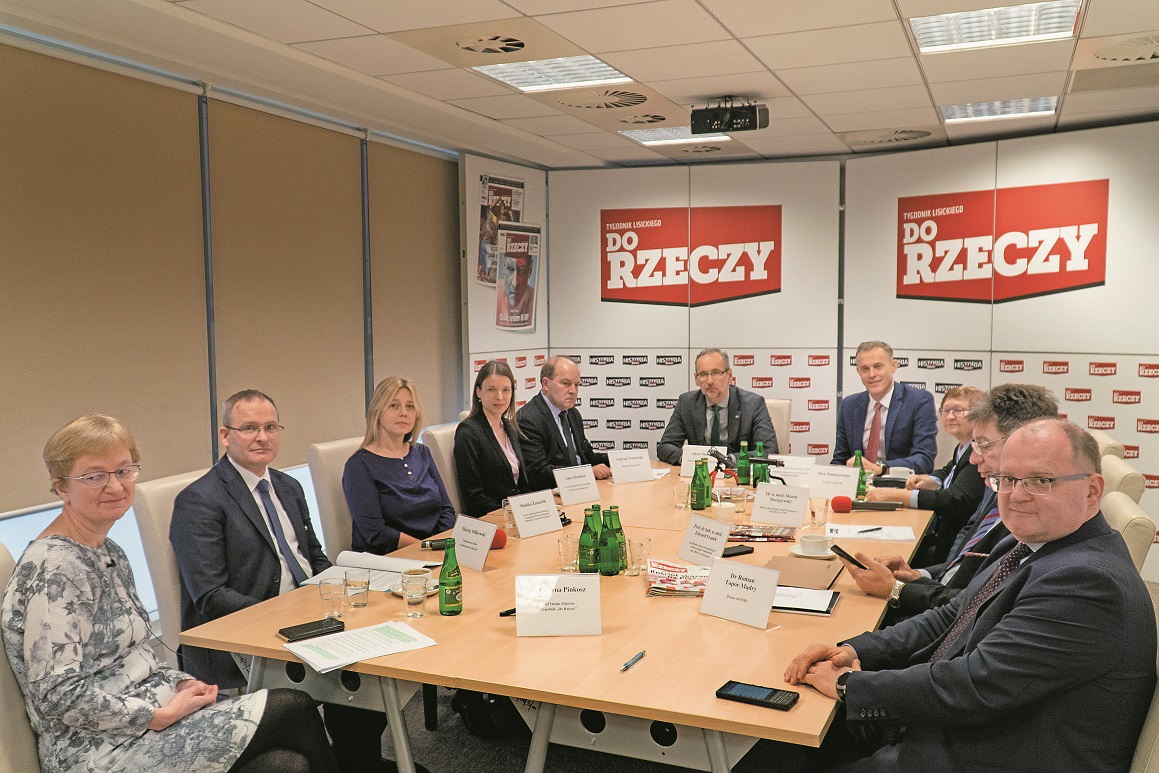 Uczestnicy debaty "Do Rzeczy": lekarze, eksperci od systemu ochrony zdrowia, przedstawiciele pacjentów i administracjii państwowej rozmawiali z wiceministrem Maciejem Miłkowskim, jak zapobiec powikłaniom i przedwczesnym zgonom z powodu cukrzycy