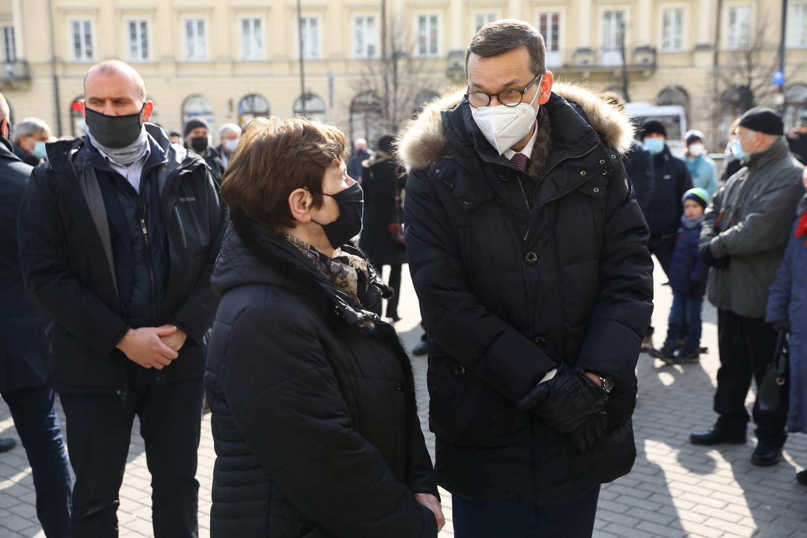 Zofia Romaszewska i premier Mateusz Morawiecki przed Kościołem Środowisk Twórczych w Warszawie