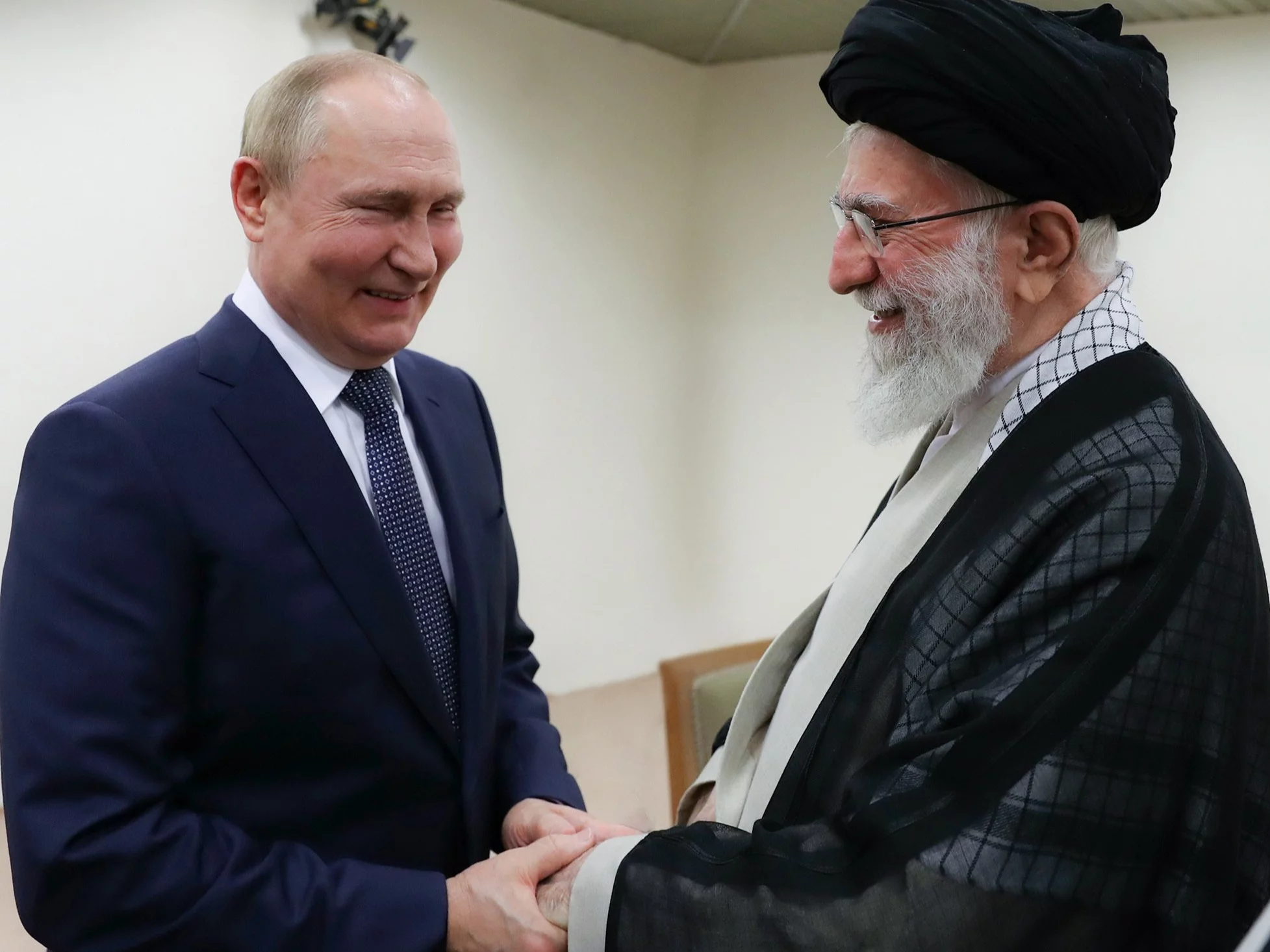 Prezydent Rosji Władimir Putin i najwyższy przywódca Iranu Ali Chamenei