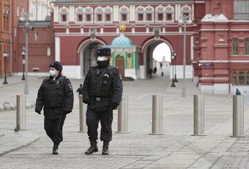 Rosyjska policja na Placu Czerwonym w Moskwie
