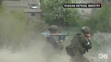 Rosyjskie wojska na Ukrainie/ materiał CNN/ Russia Defense Ministry