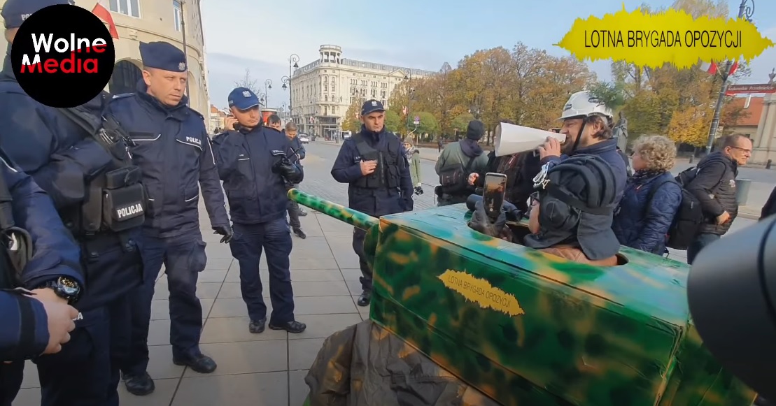 Akcja Lotnej Brygady Opozycji na Krakowskim Przedmieściu w Warszawie