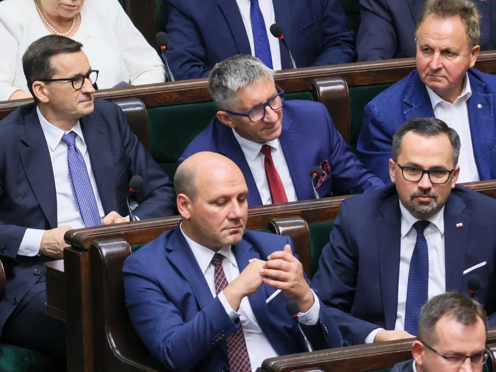 Posłowie Mateusz Morawiecki i Marcin Horała w Sejmie