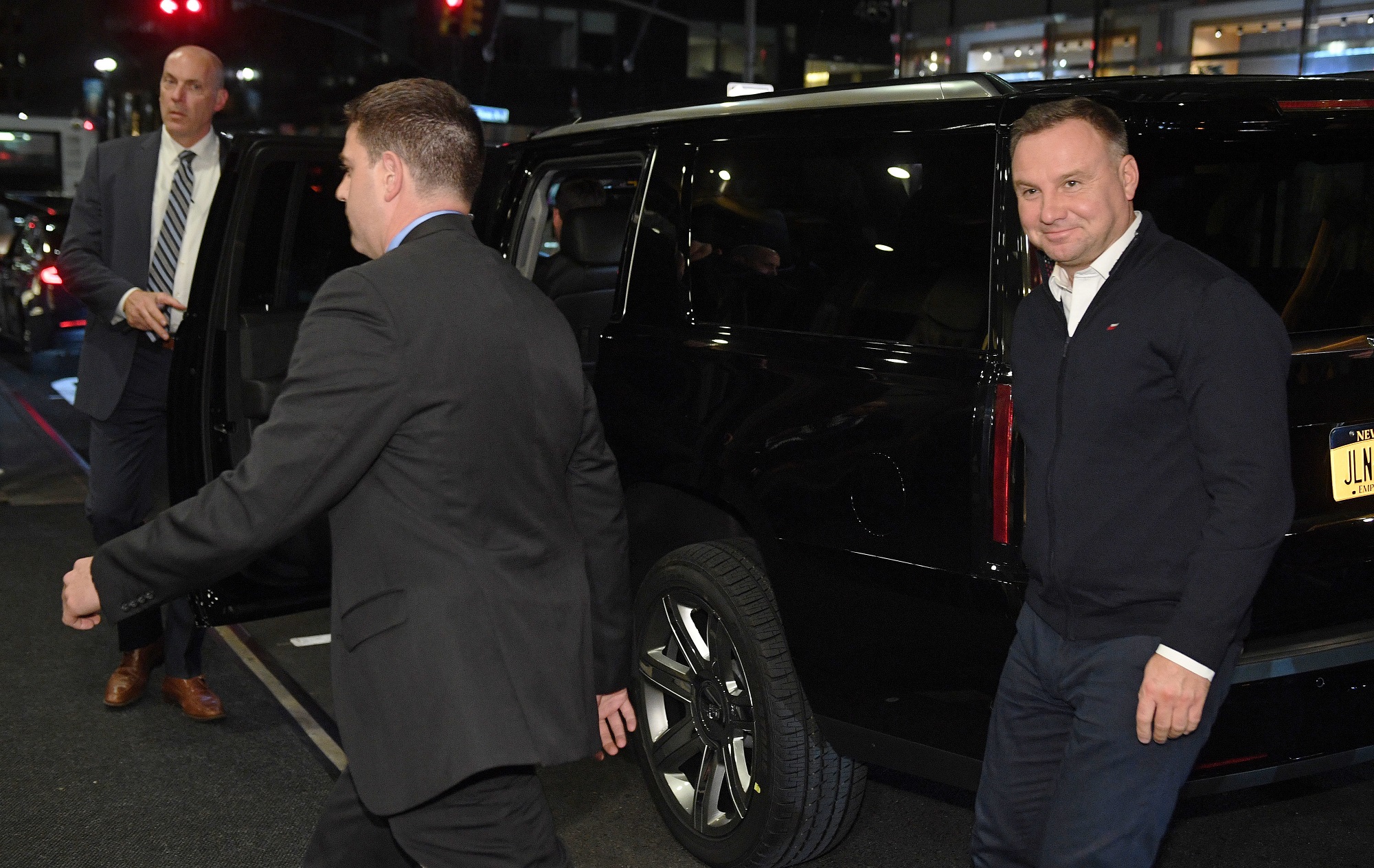 Prezydent Andrzej Duda w drodze do hotelu, 22 bm. Prezydent RP składa wizytę w Stanach Zjednoczonych Ameryki, podczas której weźmie udział w debacie generalnej 74. sesji Zgromadzenia Ogólnego ONZ w Nowym Jorku.