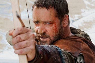 Russell Crowe w tytułowej roli w filmie "Robin Hood" Ridleya Scotta