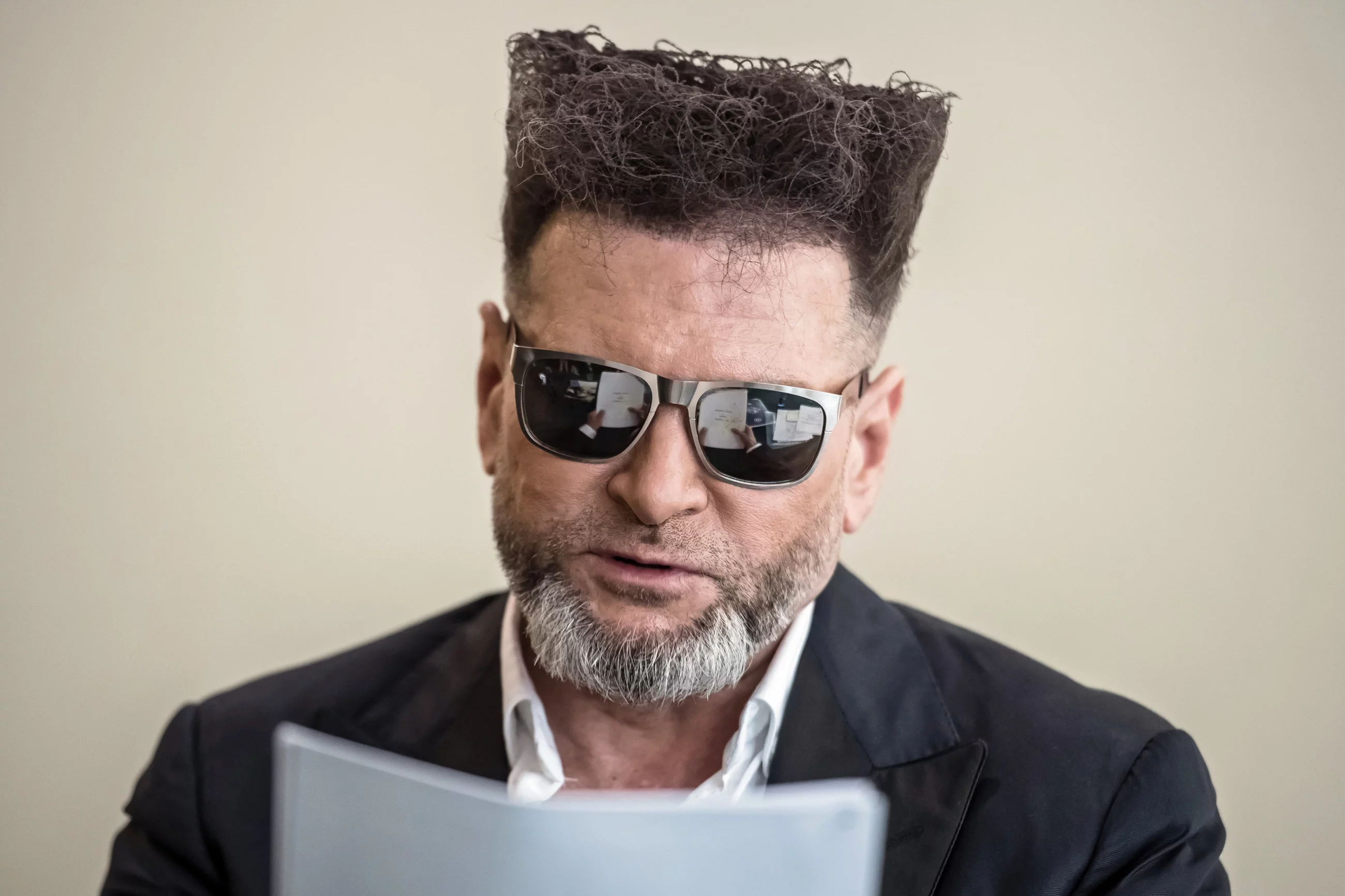 Rutkowski kontra Woźniak-Starak. "Niech pokaże torebki"