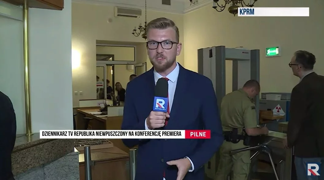 Reporter Telewizji Republika Adrian Borecki