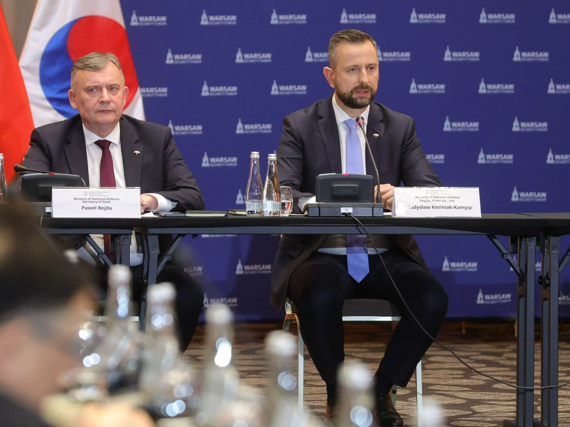 Wicepremier, minister obrony narodowej Władysław Kosiniak-Kamysz (P), wiceszef MON Paweł Bejda