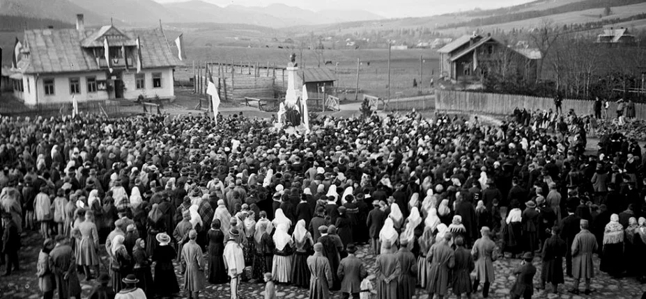 Wiec pod Pomnikiem Grunwaldzkim, Zakopane. Dwudziestolecie międzywojenne