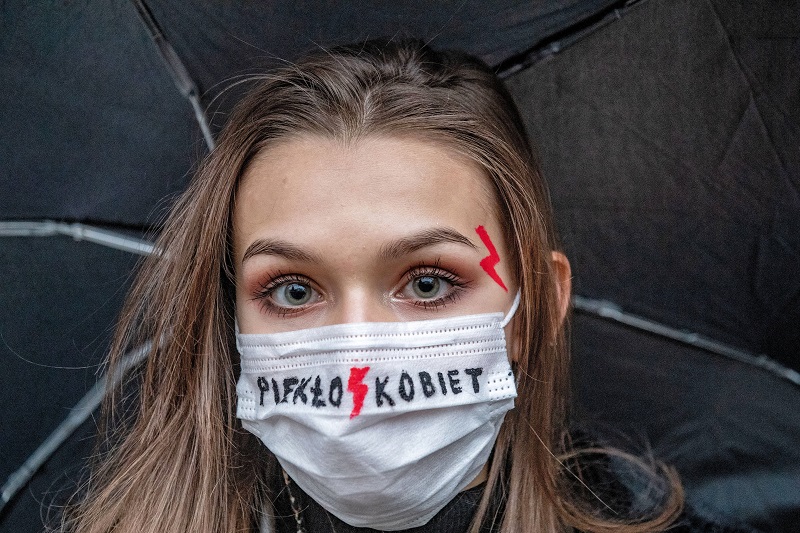 Manifestacje przeciw orzeczeniu TK ws. aborcji