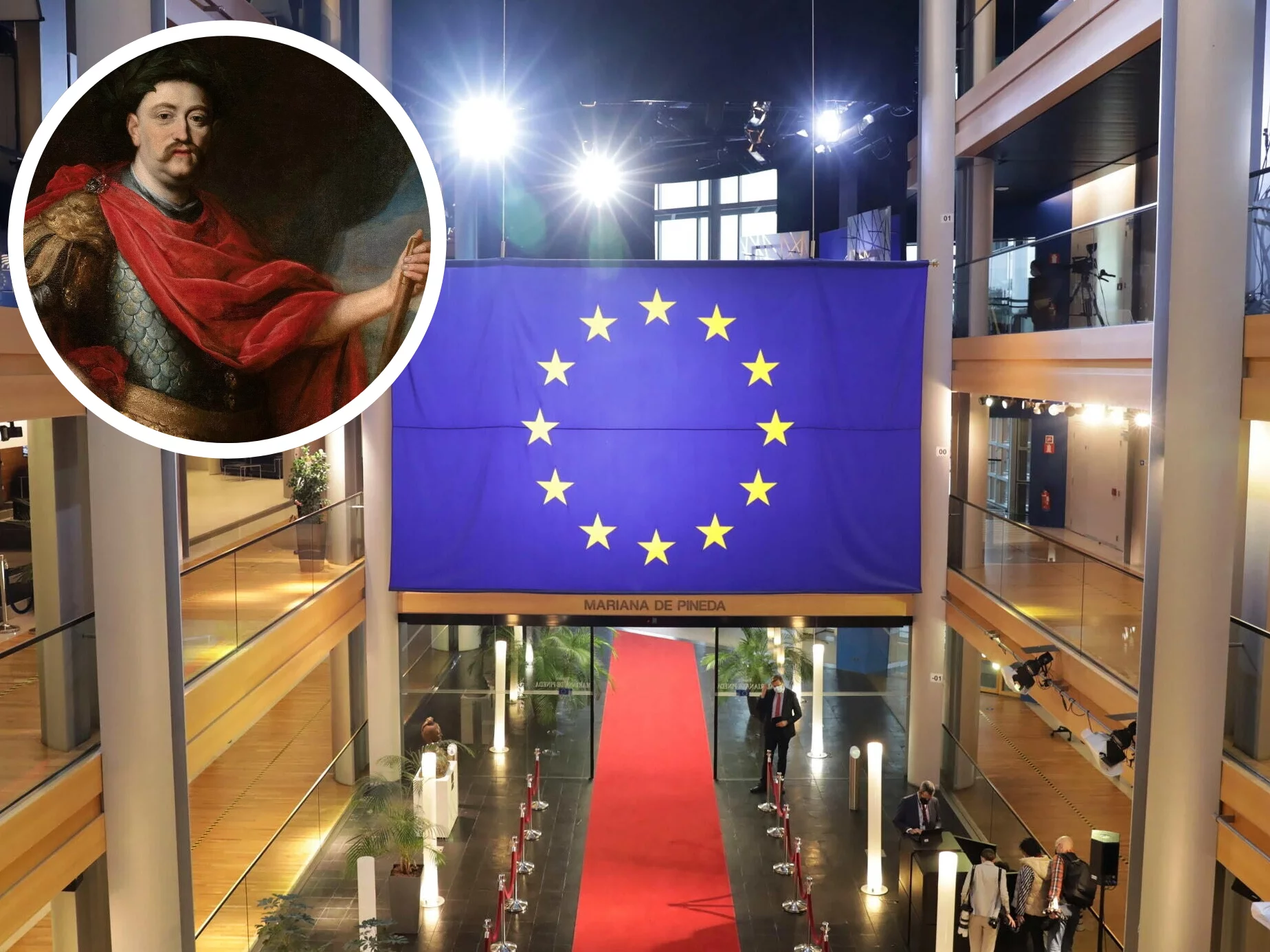 Korytarze w siedzibie Parlamentu Europejskiego w Strasburgu oraz portret Jana III Sobieskiego