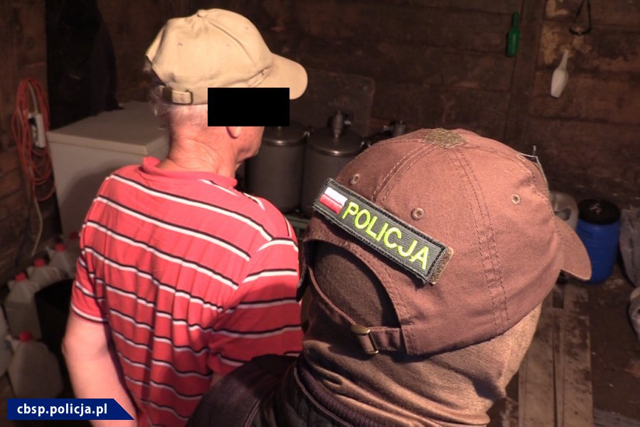 79-latek produkował amfetaminę