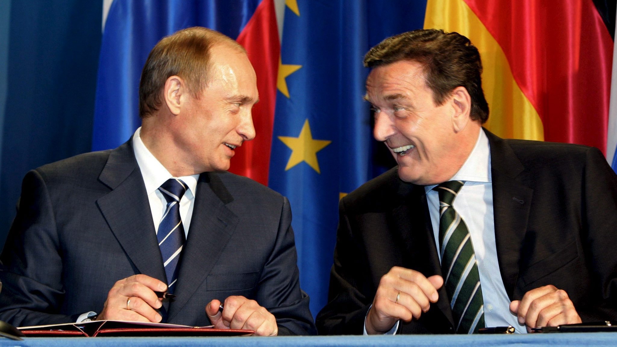 Władimir Putin i Gerhard Schroeder, Hanower 2005 r.