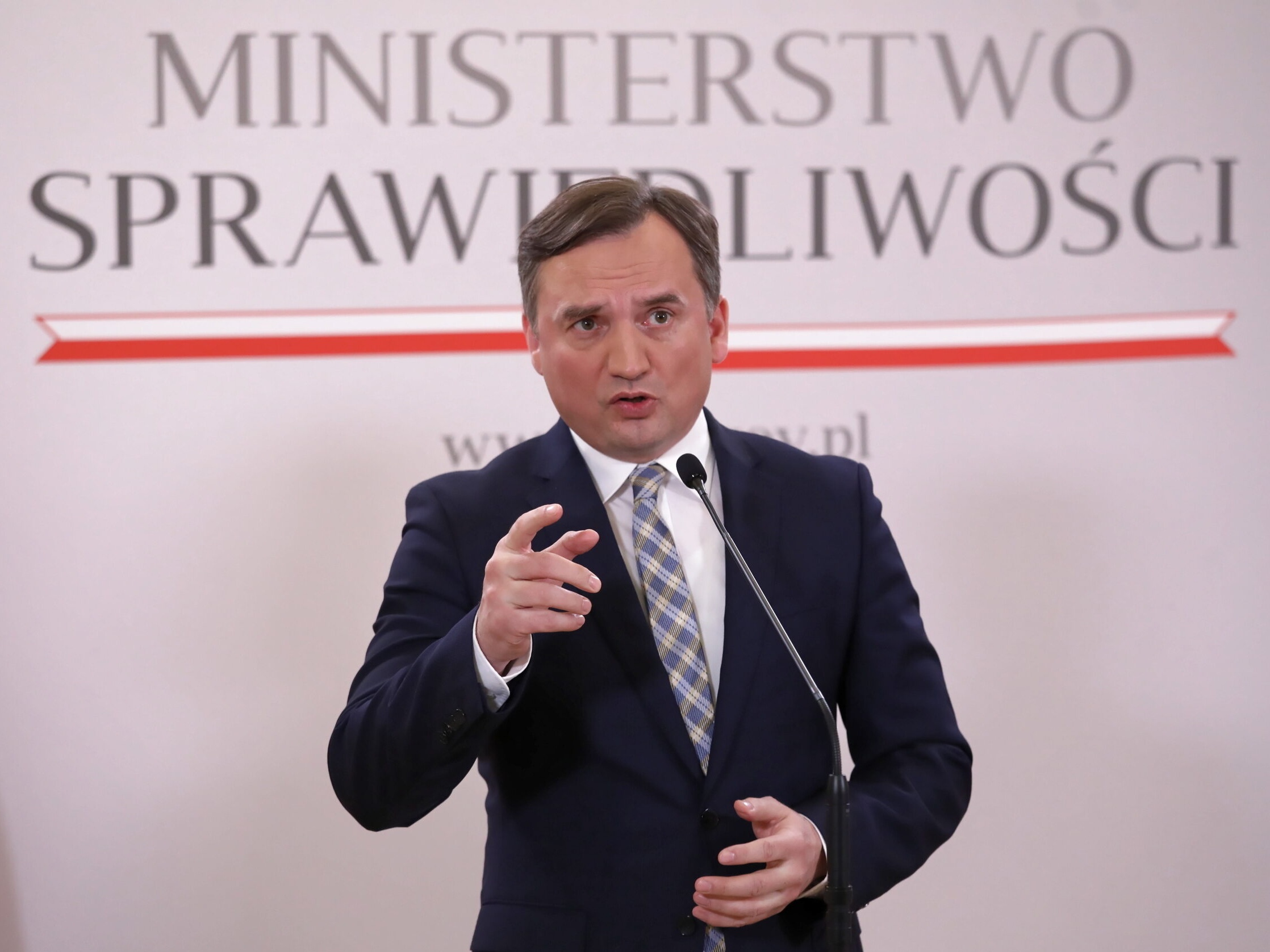 Zbigniew Ziobro podczas konferencji prasowej w siedzibie Ministerstwa Sprawiedliwości