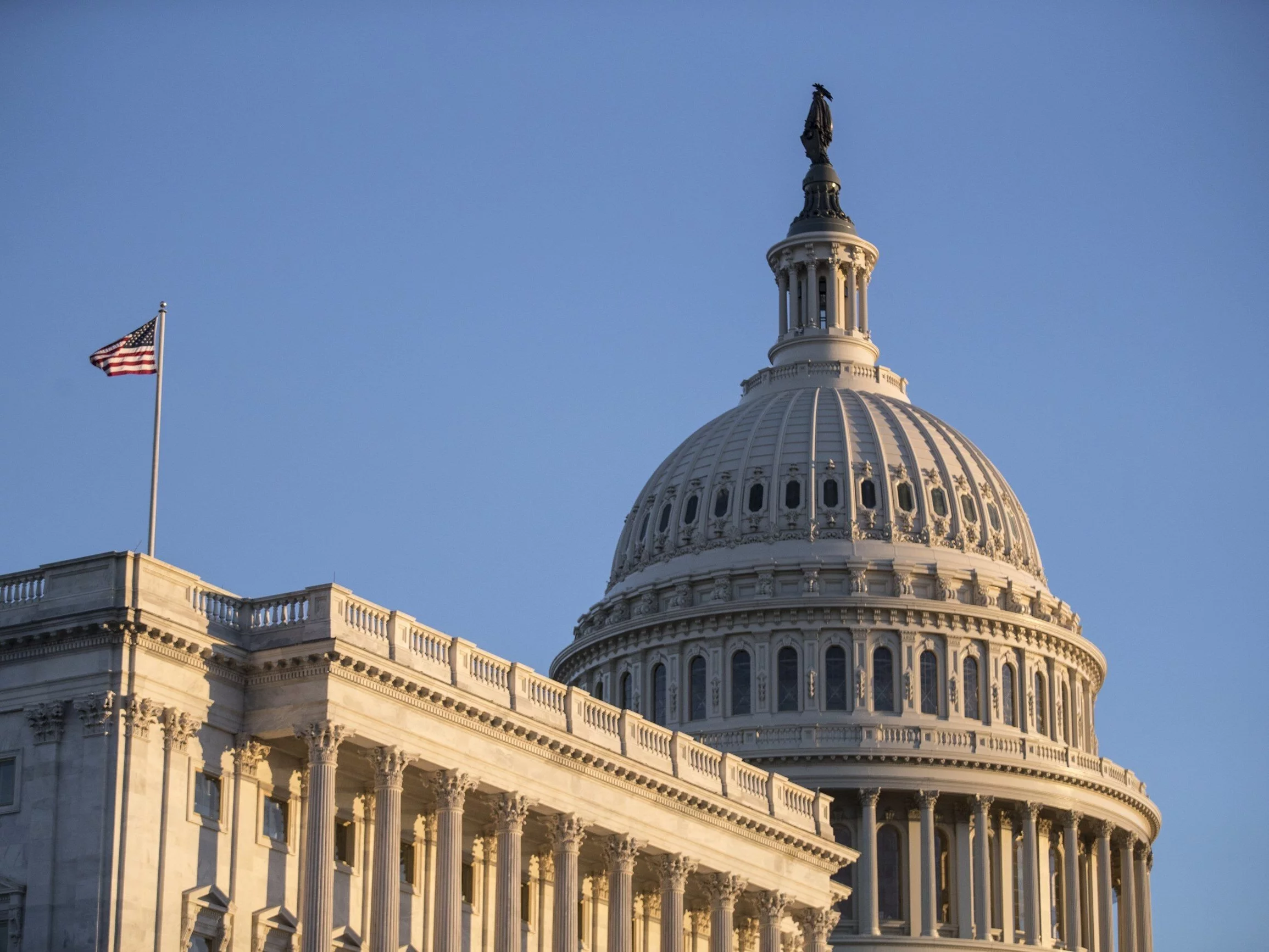 Senat USA wstrzymuje istotną ustawę. "Nie torpedować wysiłków Trumpa"