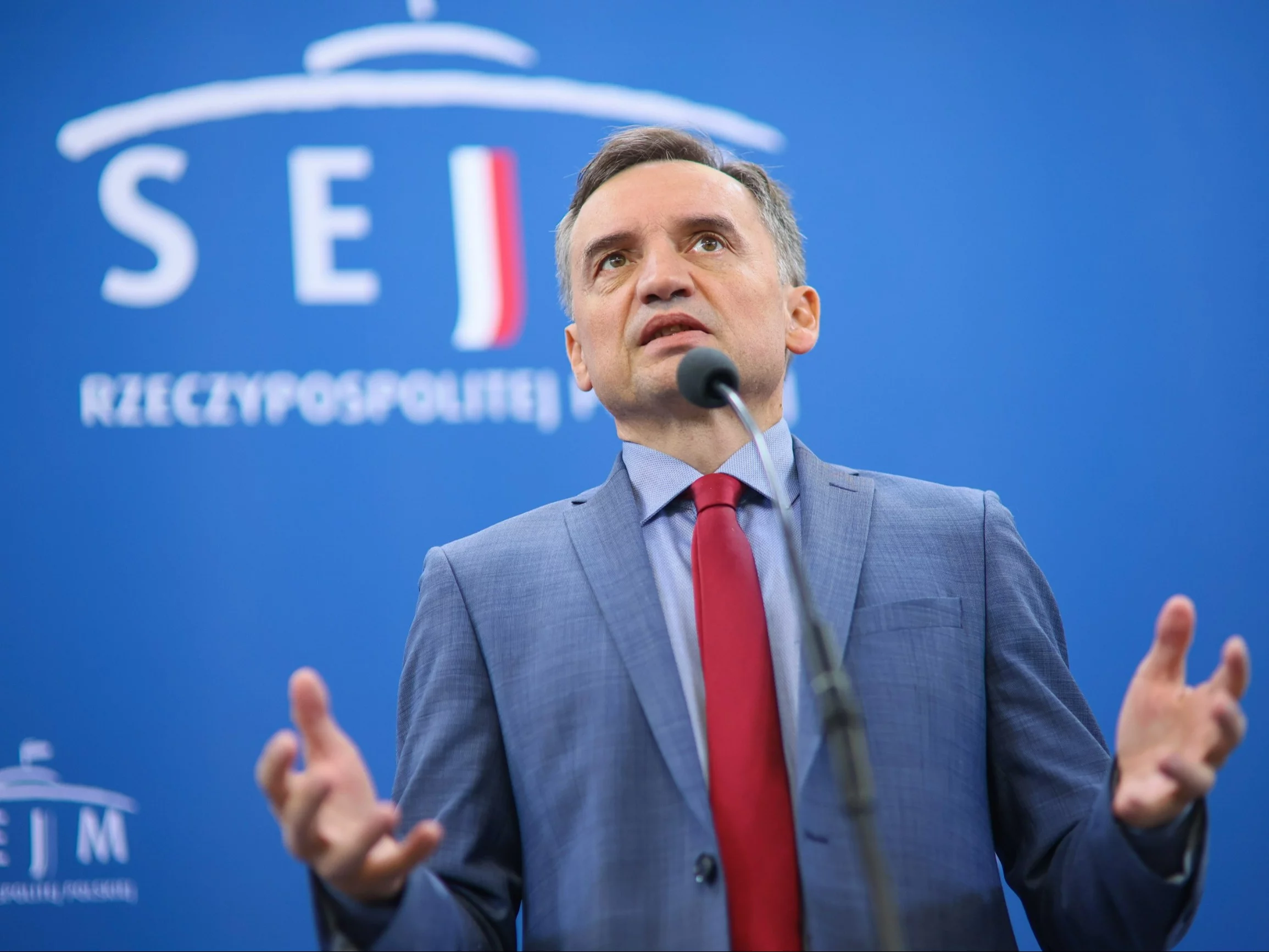 Sensacyjne doniesienia. "Tajemnica 22 grudnia. Węgrzy zmienili dla Ziobry prawo"