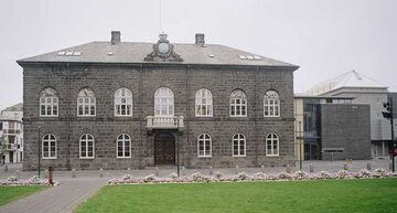 Siedziba parlamentu Islandii w Reykjaviku