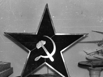 Sierp i młot, symbol komunistyczny, zdjęcie ilustracyjne