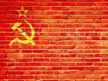 Sierp i młot – symbol komunizmu, zdjęcie ilustracyjne