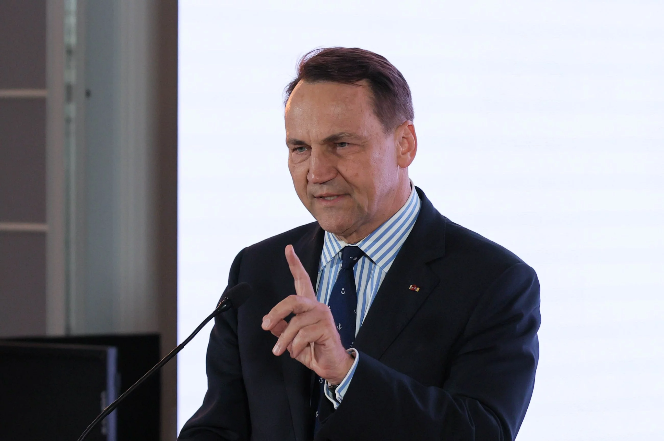 Radosław Sikorski, szef MSZ