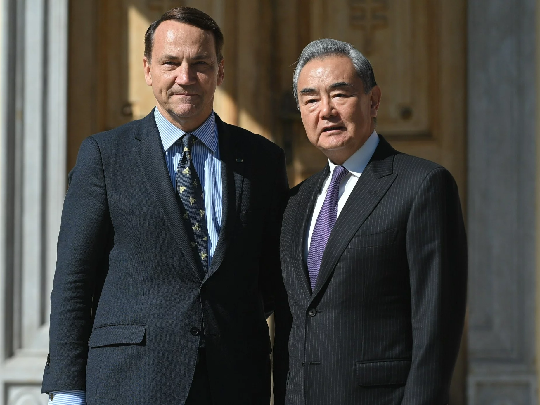 Sikorski zaproszony do Pekinu