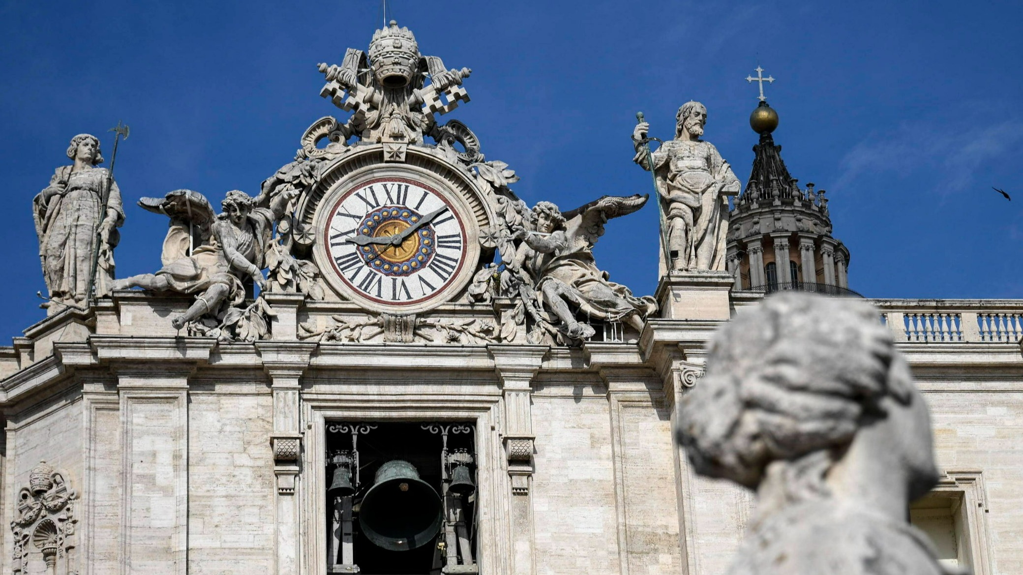 Skazany kardynał chce brać udział w konklawe