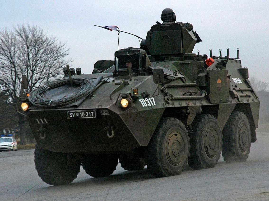 Transporter opancerzony Valuk