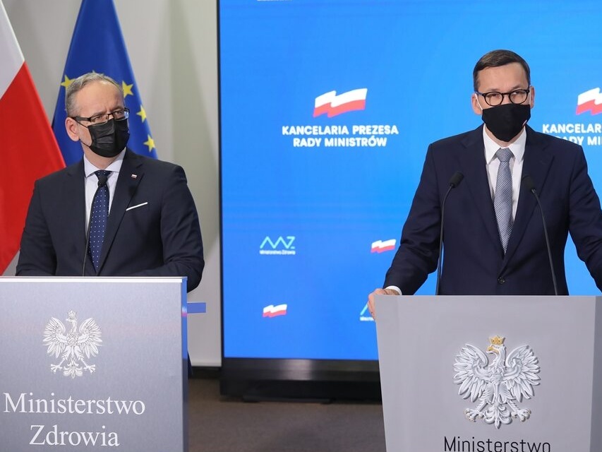 Premier Mateusz Morawiecki i minister zdrowia Adam Niedzielski