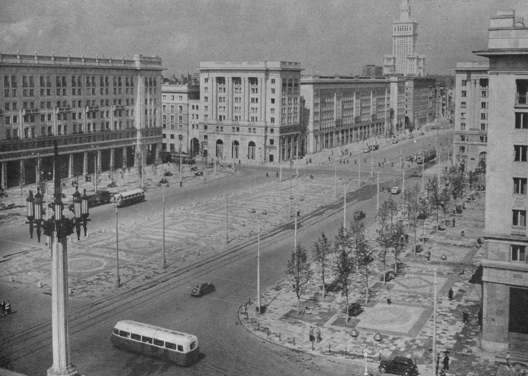 Plac Konstytucji w Warszawie lata 50