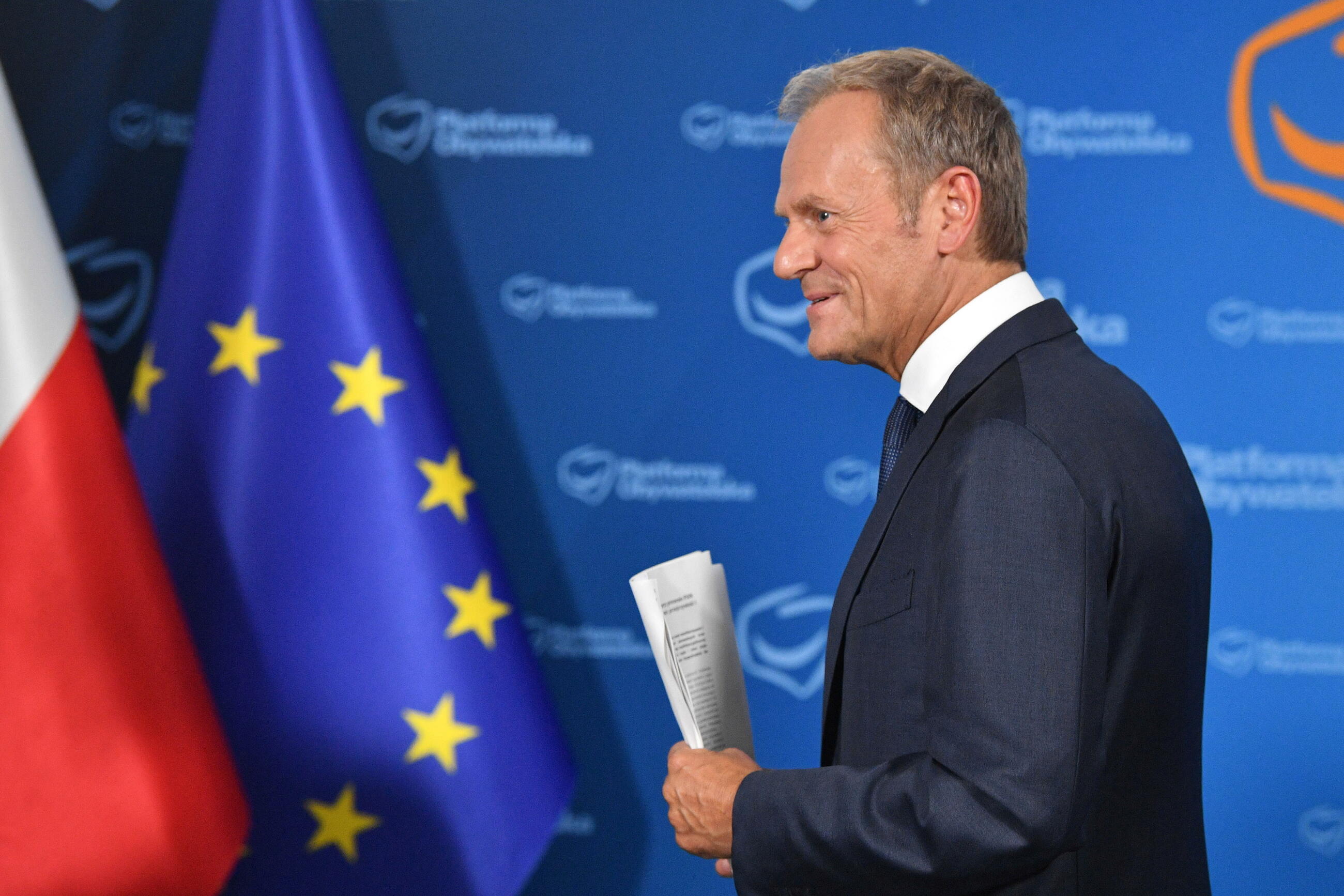 Przewodniczący Platformy Obywatelskiej Donald Tusk podczas konferencji prasowej