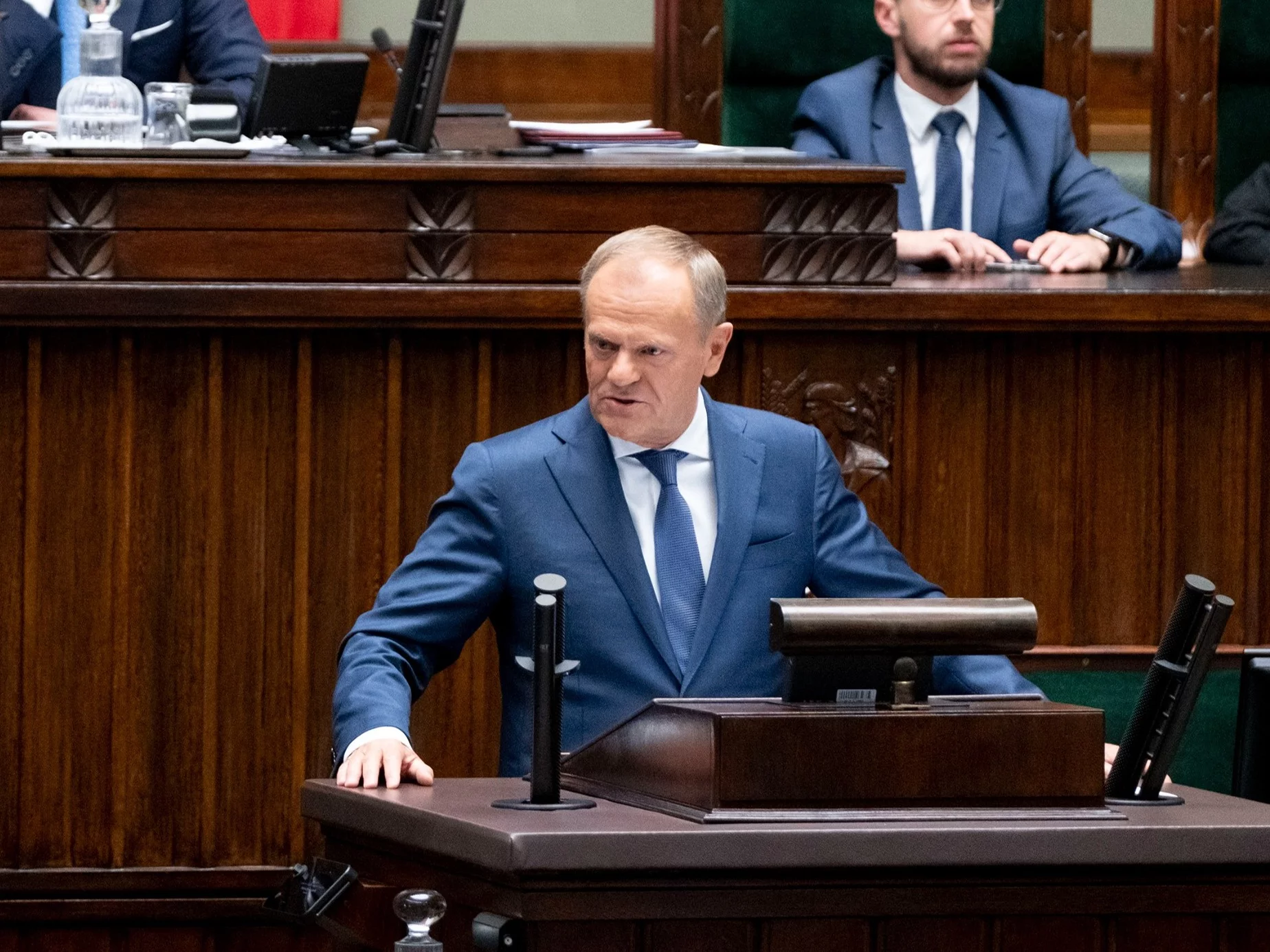 Specjalne wystąpienie Tuska w Sejmie: Wleciało co najmniej 19 dronów, 3 zestrzelono