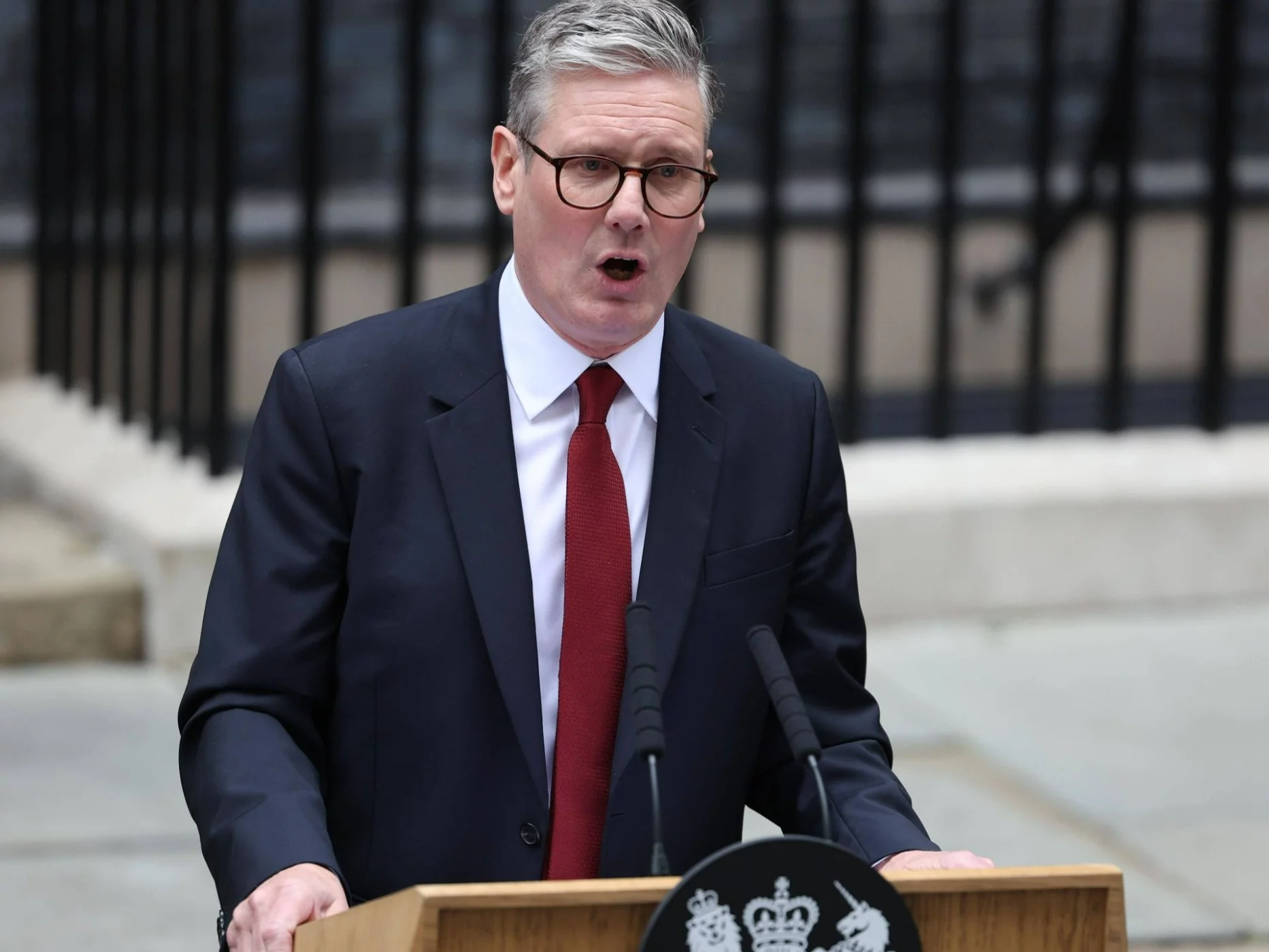 Starmer: Putin albo stał się arogancki, albo oszalał