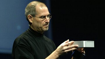 Steve Jobs w golfie projektu Miyake'go