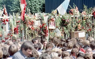Stocznia Gdańska. Brama Nr 2 Stoczni podczas strajków sierpniowych 1980
