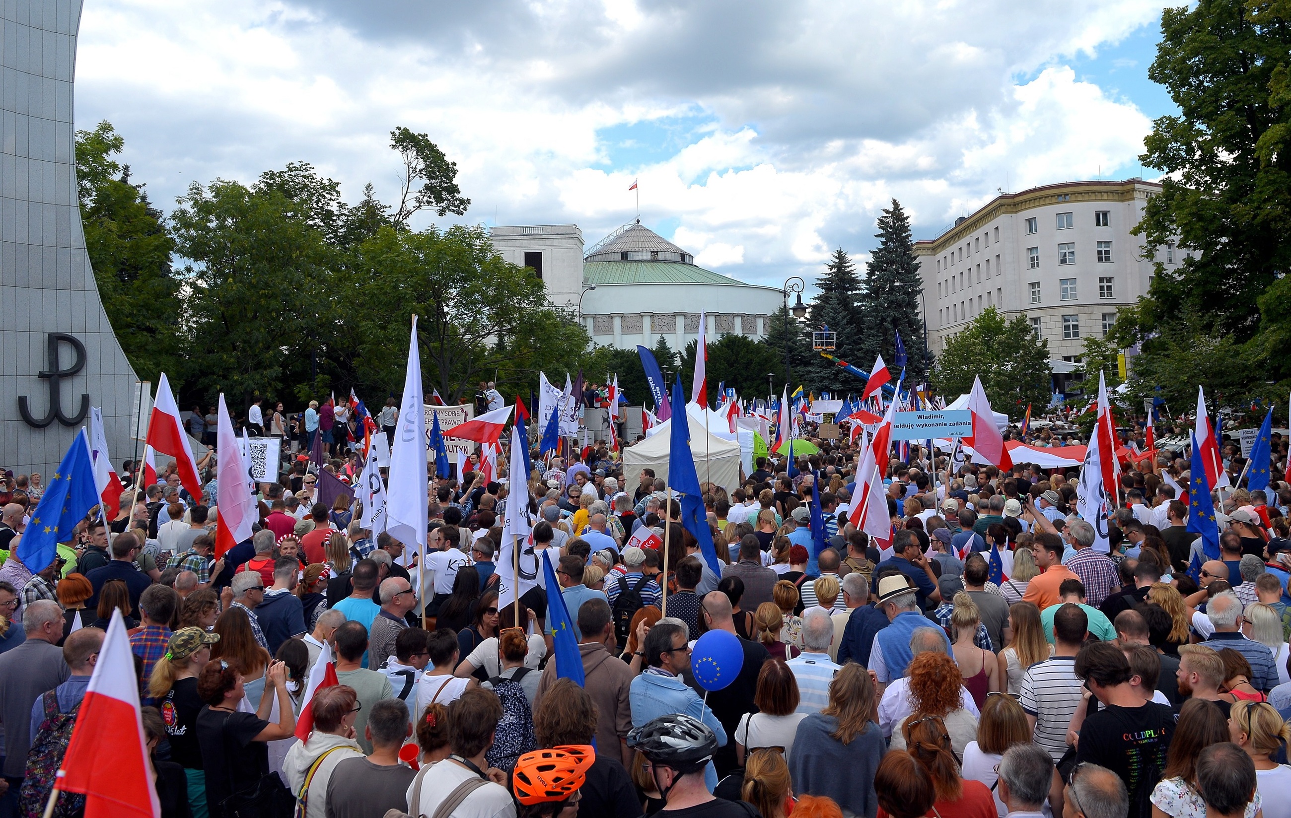 Protest KOD pod Sejmem