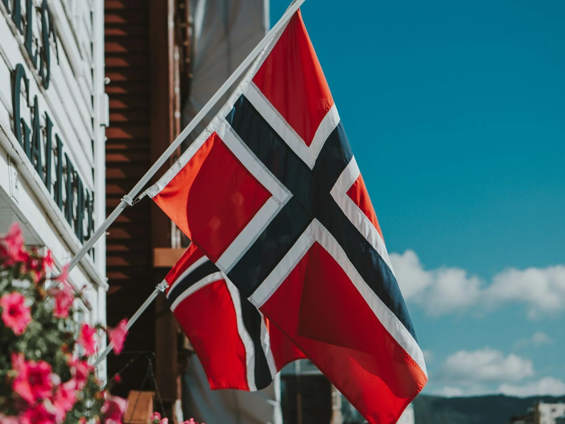 Flaga Norwegii na zdjęciu ilustracyjnym