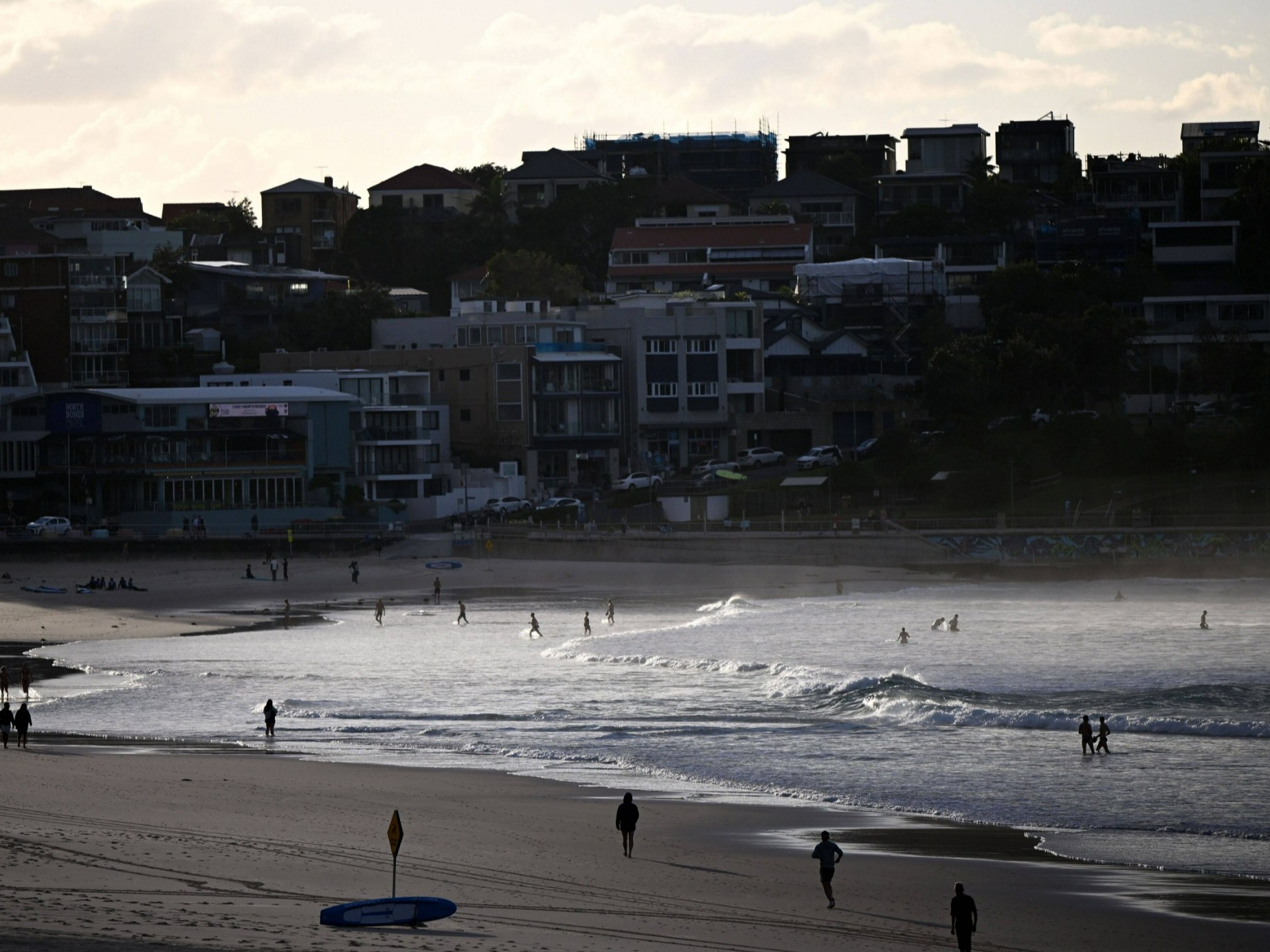 Strzelanina podczas święta Chanuki w Australii. Media: 10 ofiar śmiertelnych