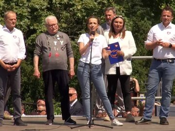 Sylwia Gregorczyk-Abram na marszu Donalda Tuska